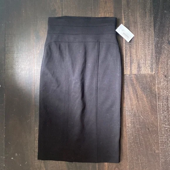 *SOON TO DONATE*
NWT Robert Rodriguez Pencil Skirt - Picture 4 of 12